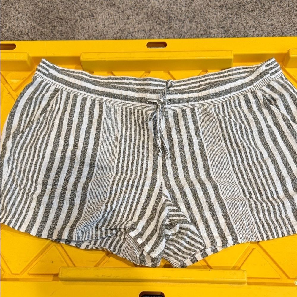 a.n.a A New Approach Striped Linen Blend Shorts Grey White XL Drawstring Pockets